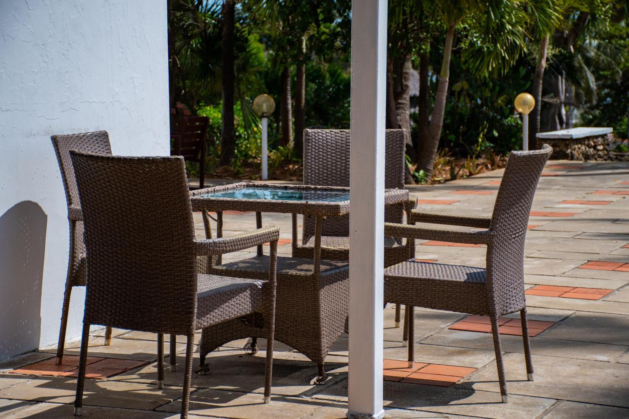 Mombasa Beach Hotel Exterior photo