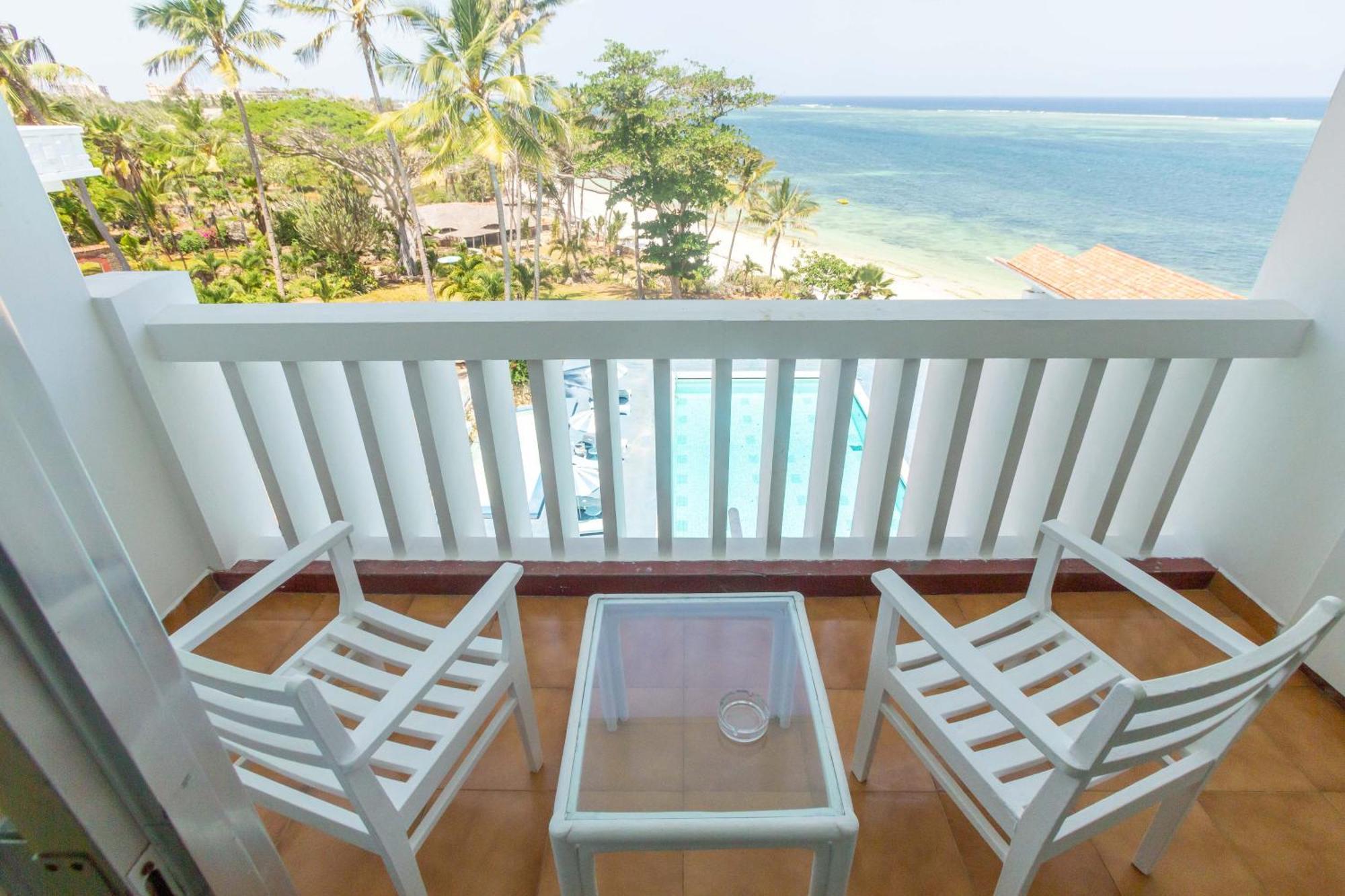 Mombasa Beach Hotel Exterior photo