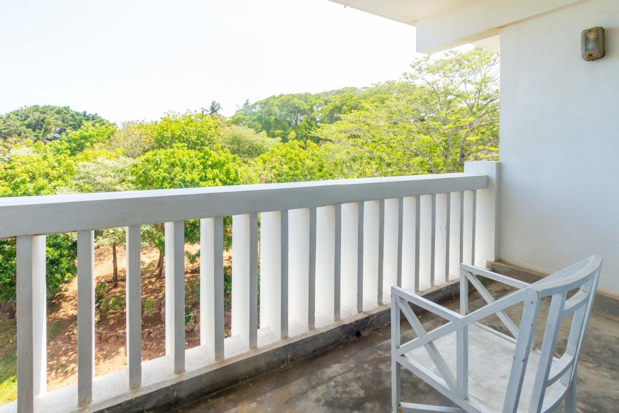 Mombasa Beach Hotel Exterior photo